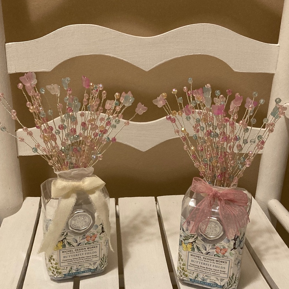 HANDMADE PASTEL FLOWER BOUQUET WITH PLASTIC VASE BUTTERFLY ARRANGEMENT PINK BLUE
